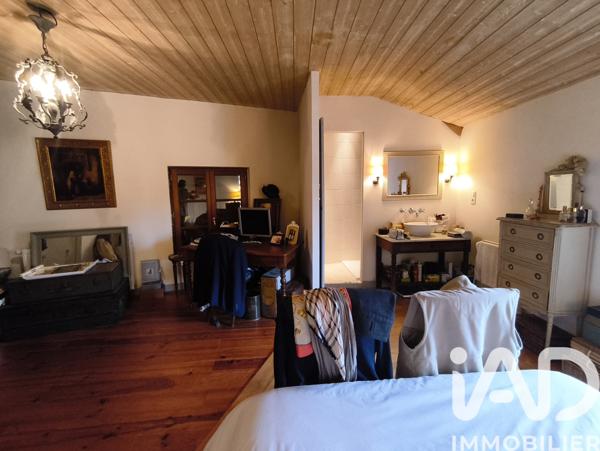 Maison à vendre 4 pièces 175 m² Valence-en-Poitou