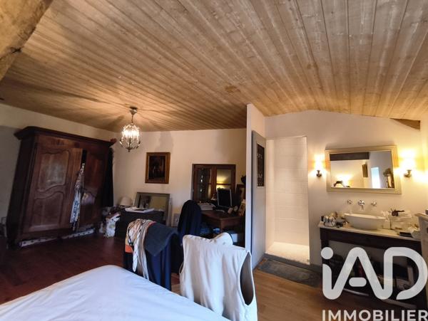 Maison à vendre 4 pièces 175 m² Valence-en-Poitou