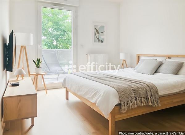 Appartement
         2 pièces
        - 54 m² 340 000 € *