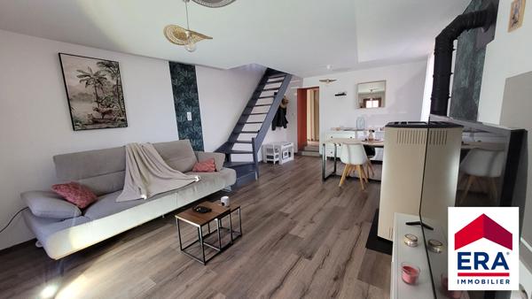 Maison de caractère de 101 m² avec terrasse, piscine et atelier