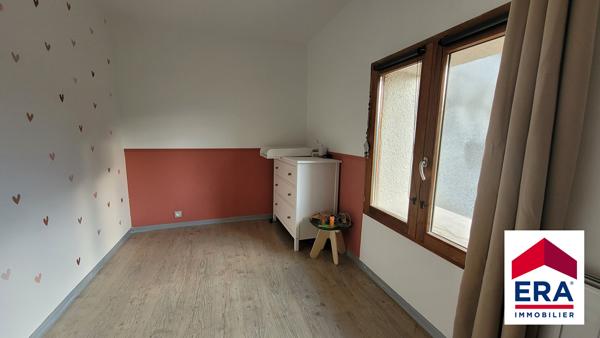 Maison de caractère de 101 m² avec terrasse, piscine et atelier