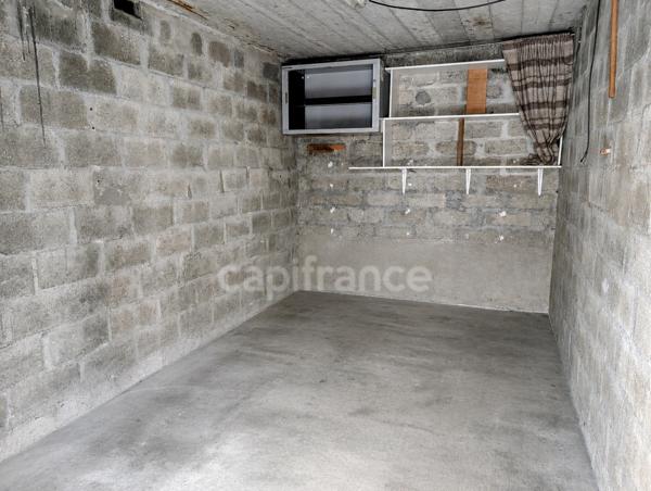 Box en Centre-Ville à vendre à CORBEIL ESSONNES