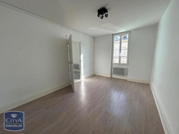 Appartement à louer 2 pièces 60.07m² Agen (47000)