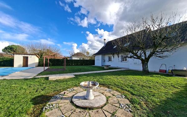 Maison à vendre    6 pièces • 186 m2 Montauban