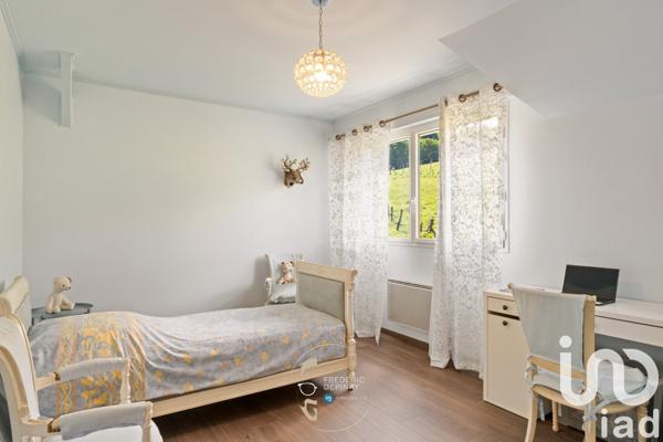 Maison d’architecte 7 pièces de 190 m² à Saint-Aubin-Épinay (76160)