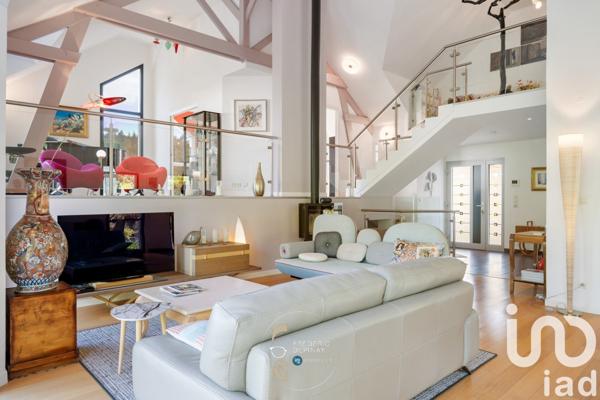 Maison d’architecte 7 pièces de 190 m² à Saint-Aubin-Épinay (76160)