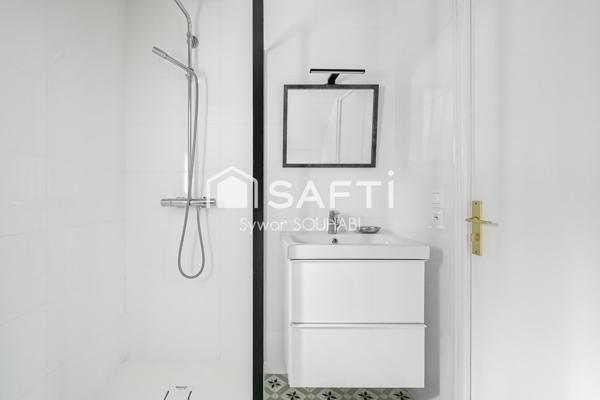 Charmante maison, années 1990, fonctionnelle et en très bon état