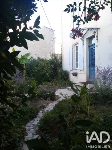 Maison à vendre 11 pièces 180 m² Surgères