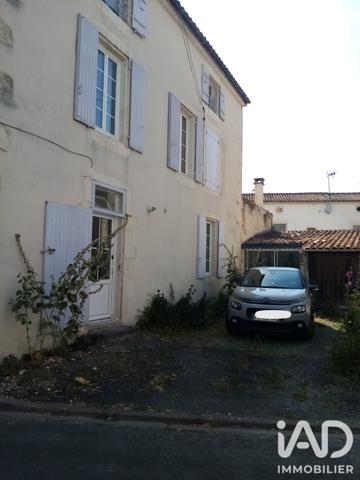 Maison à vendre 11 pièces 180 m² Surgères