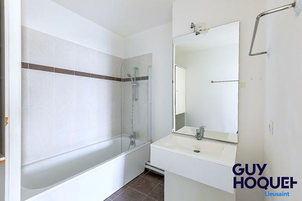 À vendre : Appartement 3 pièces à Saint Pierre du Perray