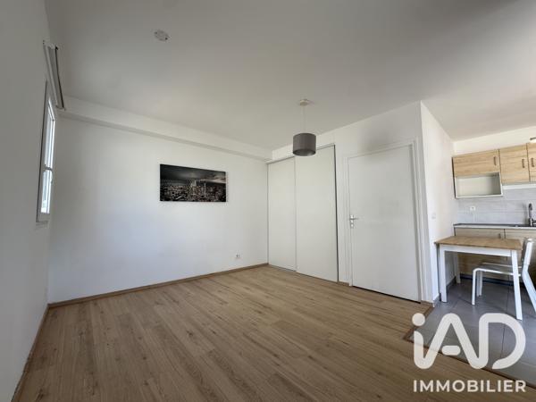 Location studio 29,44 m² Brunoy