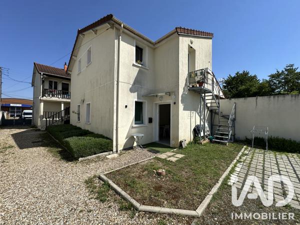 Location studio 29,44 m² Brunoy
