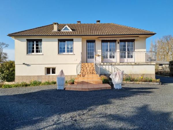 Grande maison familiale avec 5 grandes dépendances, idéal pour un artisan.