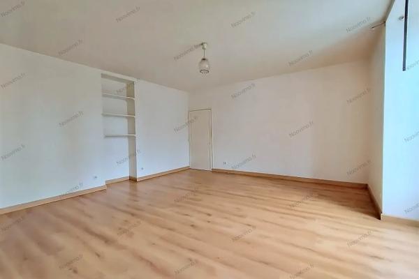 Ensemble immobilier 240m2 avec 4 logements