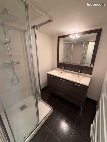 Maison T4 meublée de 114 m² sur la place du village