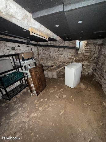 Maison T4 meublée de 114 m² sur la place du village