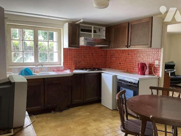 A VENDRE : En campagne, située entre SOUILLAC (Lot - 46) et GOURDON, maison avec gros oeuvre en...