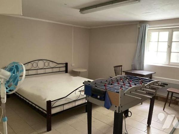 A VENDRE : En campagne, située entre SOUILLAC (Lot - 46) et GOURDON, maison avec gros oeuvre en...