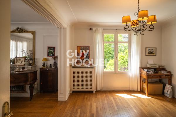 MAISON À VENDRE DE 8 PIÈCES DE 227,70 M²
