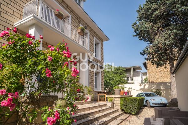 MAISON À VENDRE DE 8 PIÈCES DE 227,70 M²