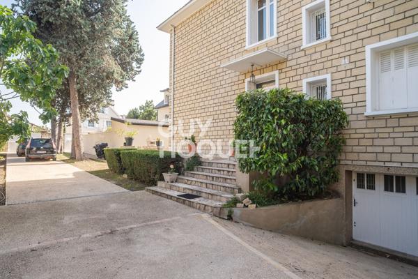 MAISON À VENDRE DE 8 PIÈCES DE 227,70 M²