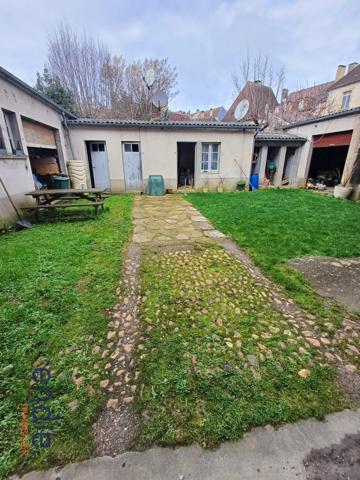 Immeuble de rapport 520m2 - coeur d'excideuil