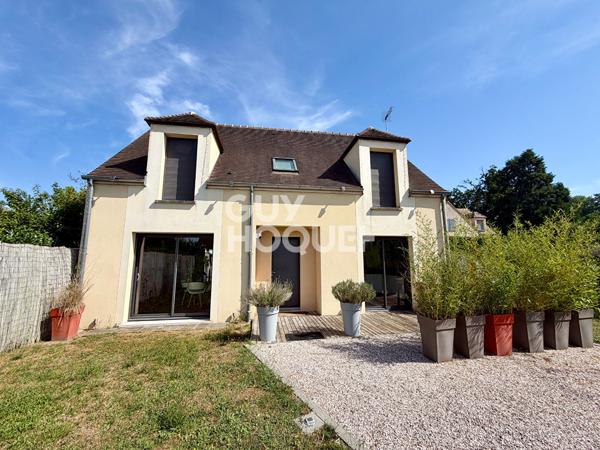 Maison  4 pièce(s)  124 m2 sur une parcelle de 1290 m²