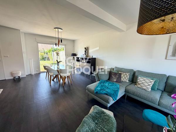 Maison  4 pièce(s)  124 m2 sur une parcelle de 1290 m²