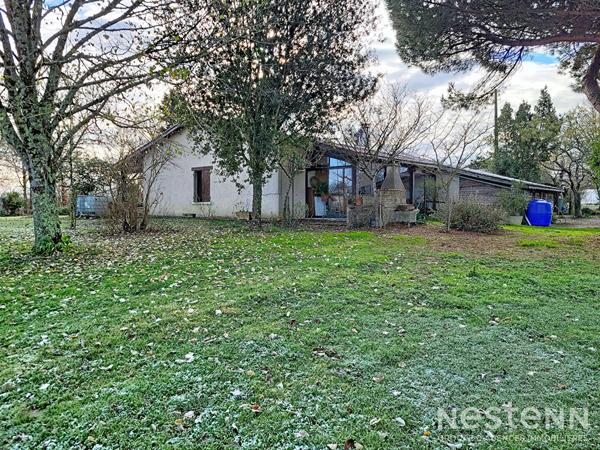 A Vendre en Viager Occupé Maison de 134 m² avec garage, dépendances et parc arboré d'environ 2 700 m²