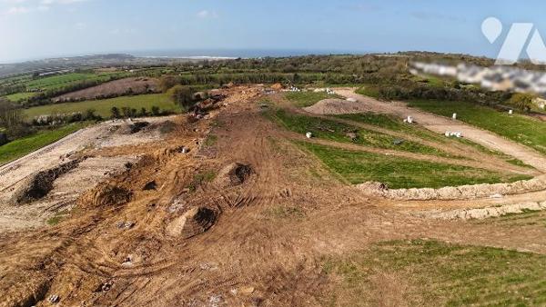 TERRAINS VIABILISÉS - LES PIEUX