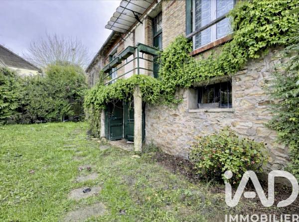 Maison à vendre 5 pièces 148 m² Saint-Leu-la-Forêt