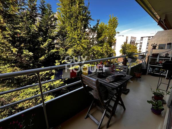 Appartement 3 pièces avec balcon, garage et cave à Vanves aux portes de Paris