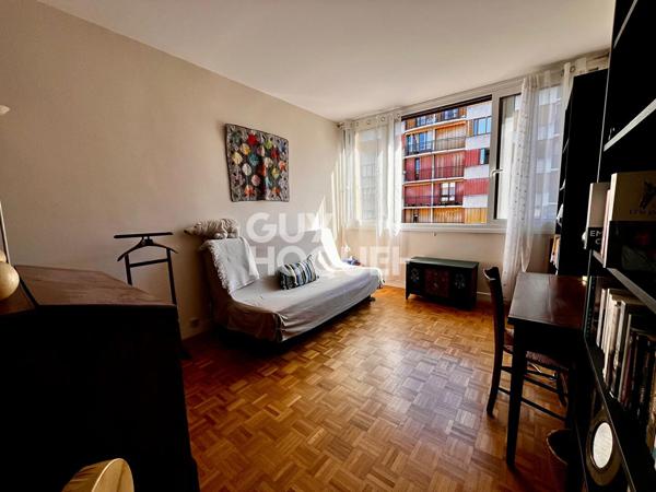Appartement 3 pièces avec balcon, garage et cave à Vanves aux portes de Paris