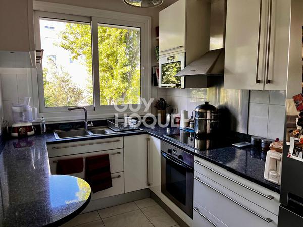 Appartement 3 pièces avec balcon, garage et cave à Vanves aux portes de Paris