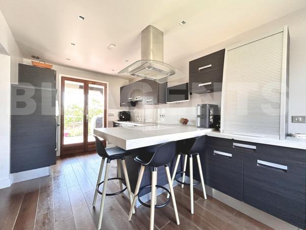 Maison d’exception à Crécy-la-Chapelle – Piscine chauffée, suite parentale indépendante, emplacement