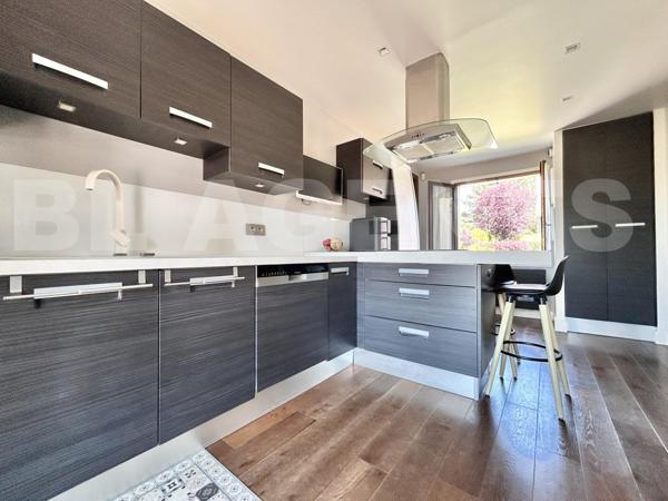 Maison d’exception à Crécy-la-Chapelle – Piscine chauffée, suite parentale indépendante, emplacement