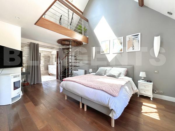 Maison d’exception à Crécy-la-Chapelle – Piscine chauffée, suite parentale indépendante, emplacement