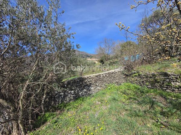 Terrain de 960 m²