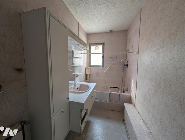 VALENCE CHATEAUVERT - MAISON T6, 117 m²