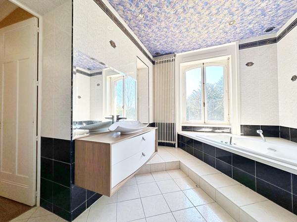 Maison 20 pièces - 780 m² Bien prestige