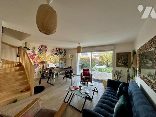 Avrillé – Maison contemporaine au calme, proche tramway et commodités