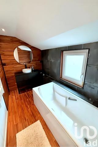 Maison à vendre 3 pièces 95 m² Sainte-Mesme