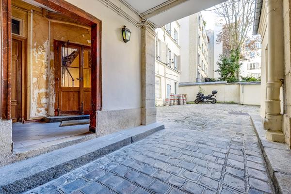 Appartement  Batignolles 75017 Paris 3 pièces 70.5 m2