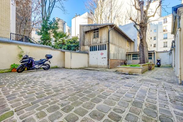 Appartement  Batignolles 75017 Paris 3 pièces 70.5 m2