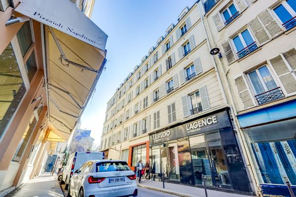 Appartement  Batignolles 75017 Paris 3 pièces 70.5 m2