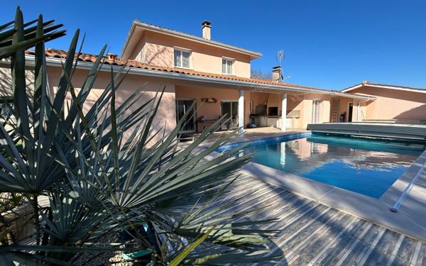 Maison à vendre    5 pièces •  Gujan-Mestras