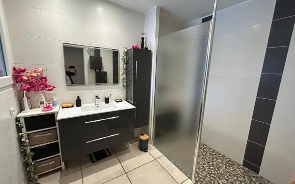 Maison à vendre    5 pièces •  Gujan-Mestras