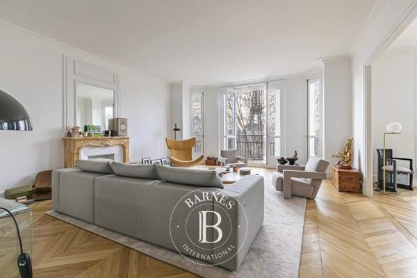 Paris 7ème, Appartement 3 Chambres -  199 m² à vendre