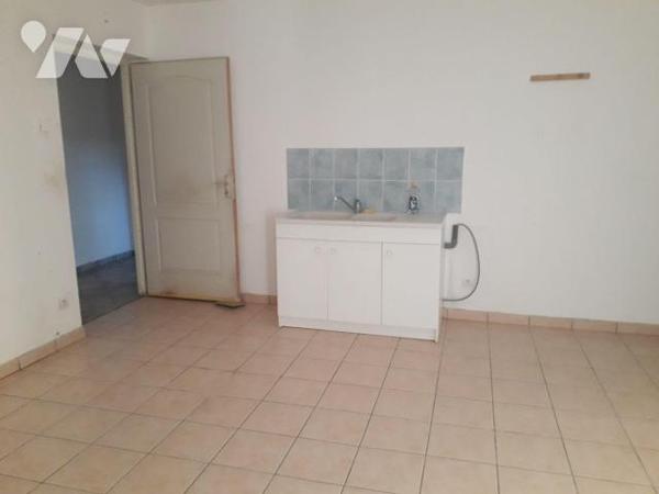 PAVILLON DE 254 M² HABITABLES, 7 MNS DE CONTRES, 20 MNS DE BLOIS
10 MNS DE ROMORANTIN
Pavillo...