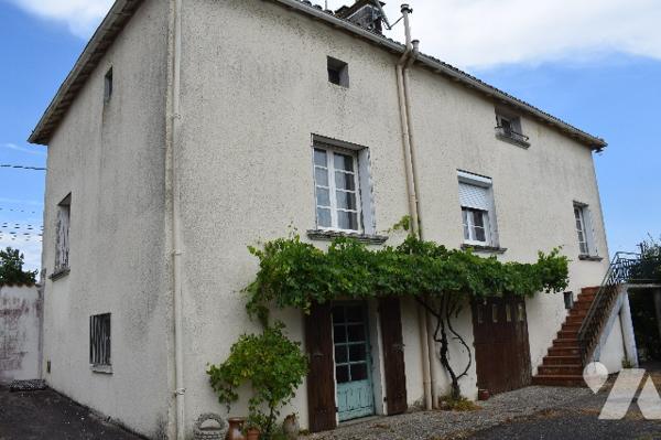 MAISON CENTRE BOURG DE COURCOME